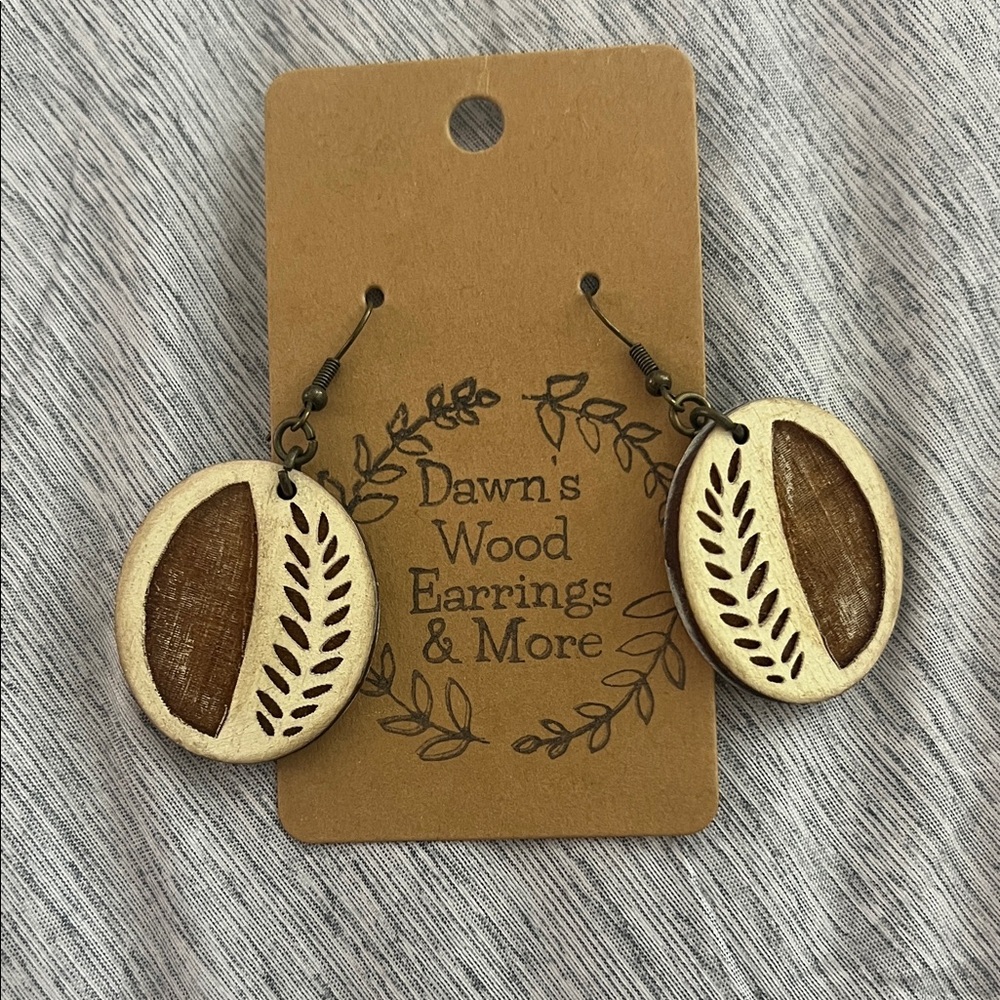 Dawn's Wood Sourdough Loaf Bread Cutout Wood Drop Earrings - Cream & Brown